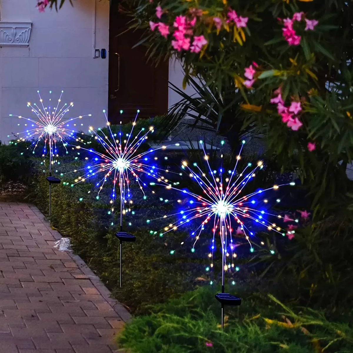 lumière solaire feu d'artifice led bleu blanc rouge vert moderne decoration jardinextérieur