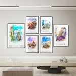 Plusieurs affiches artistiques d'aquarelle représentant différentes destinations touristiques autour du monde, notamment Beijing, Jakarta, Ha Long Bay, Agra et Bangkok.