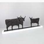 décoration moderne sculpture animaux abstrait brut texturé noir base blanche