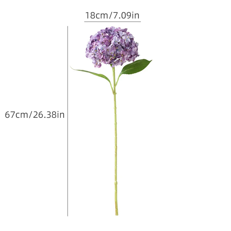 décoration intérieure bouquet fleurs artificielles hortensia bleu violet rose rouge classique salon table