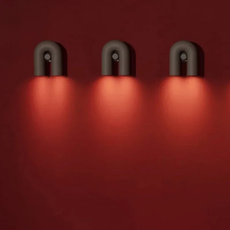 Suspension lumineuse moderne tubulaire contemporaine gris noir rouge ampoules intégrées