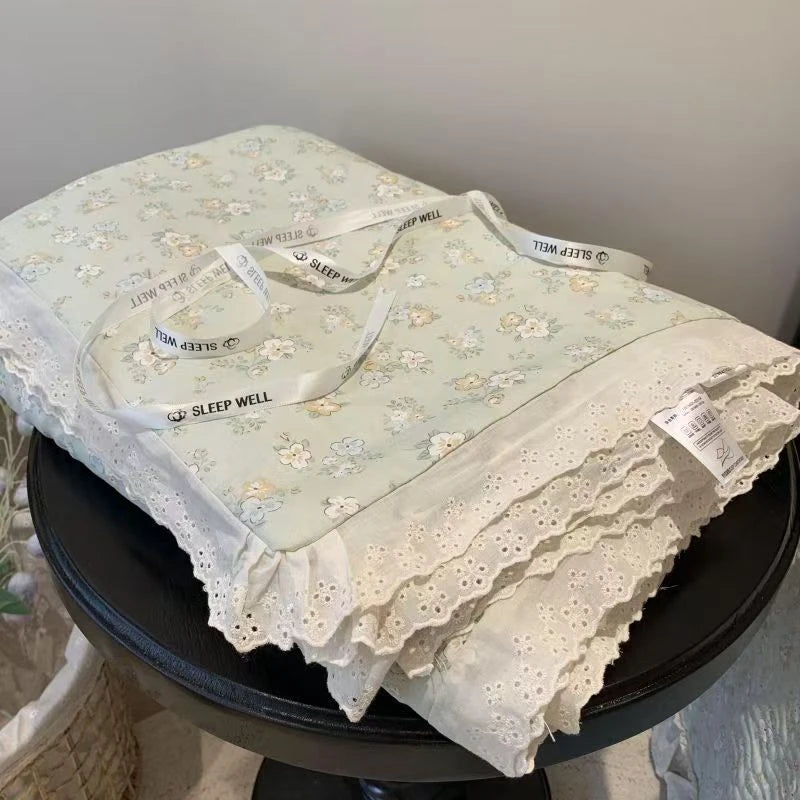 couette coton imprimé floral vintage blanc rose bleu verte translucide 200x230cm