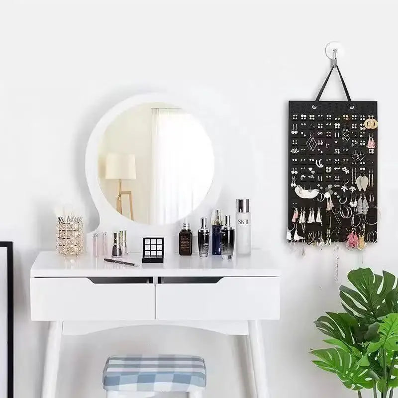 porte bijoux mural noir moderne grille perforée crochets suspension organisateur bijoux