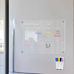 Aimants acrylique transparent fixés sur réfrigérateur en usage