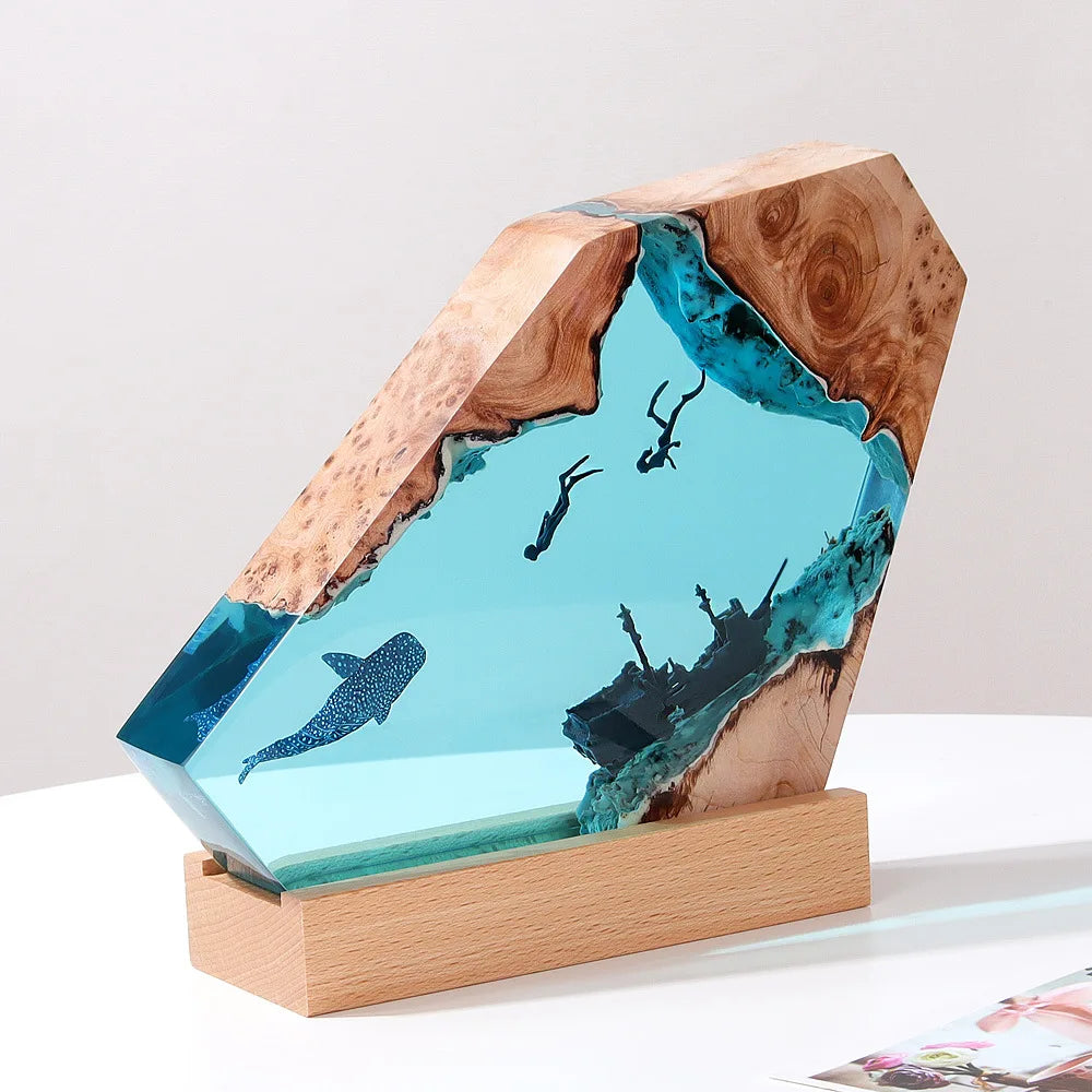 lampe décorative résine sous marine baleine plongeurs épave bateau marin naturel
