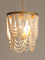 lampe suspendue bois blanc noire chaîne dorée classique vintage chambre cuisine salle manger