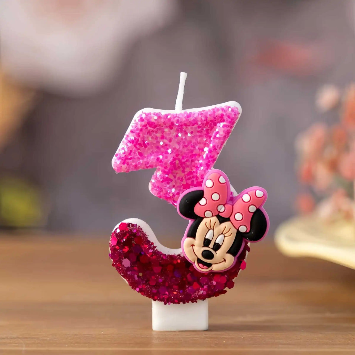 bougies numérotées minnie rose pâle rose brillant blanc paillettes personnages animés opaques thématiques anniversaire