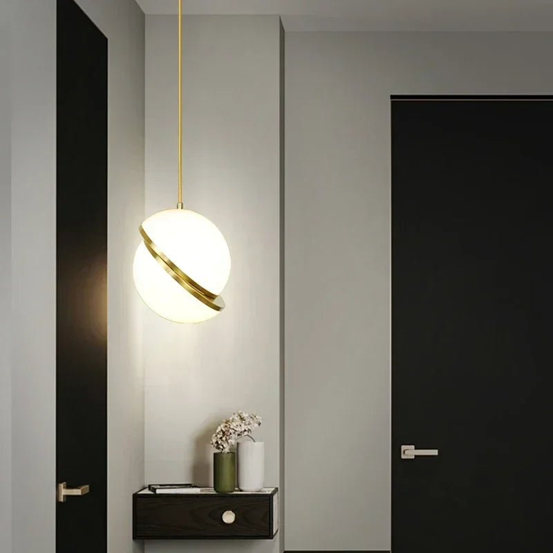 suspension lumineuse moderne blanc doré 73 boules acrylique 2000 82000 lumens