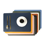 serviettes table moderne bleu marine vert foncé texture cuir minimaliste respectueux environnement opaques