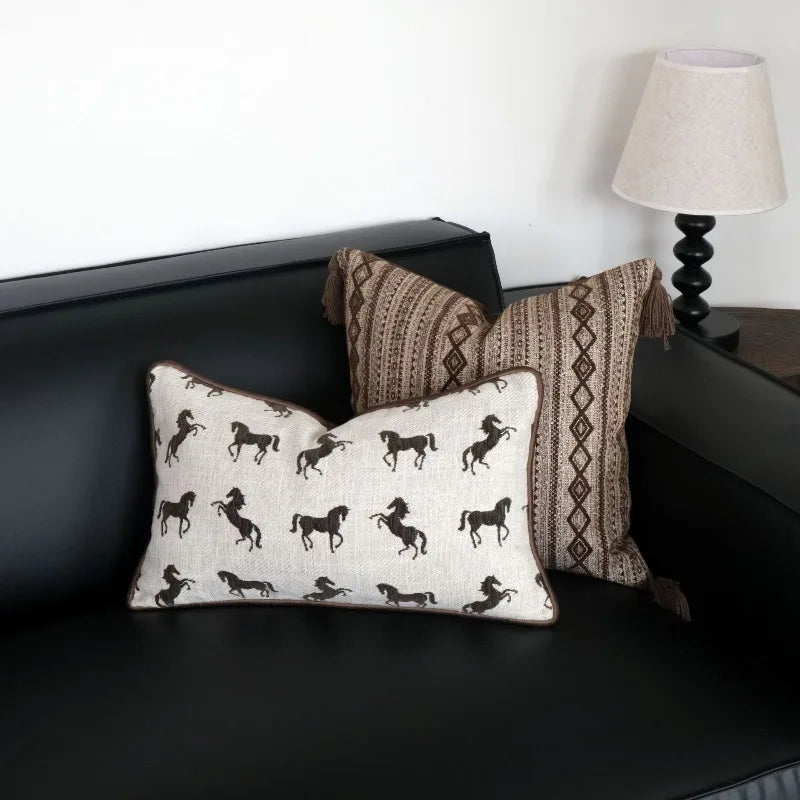 housses coussins carrés nordique motif chevaux géométrique beige marron adhésifs modernes decoration maison voiture