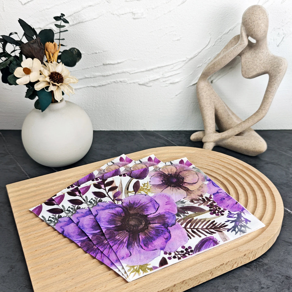 serviettes papier motif floral anémones violet rose élégantes restauration pâtisserie fêtes mariage été