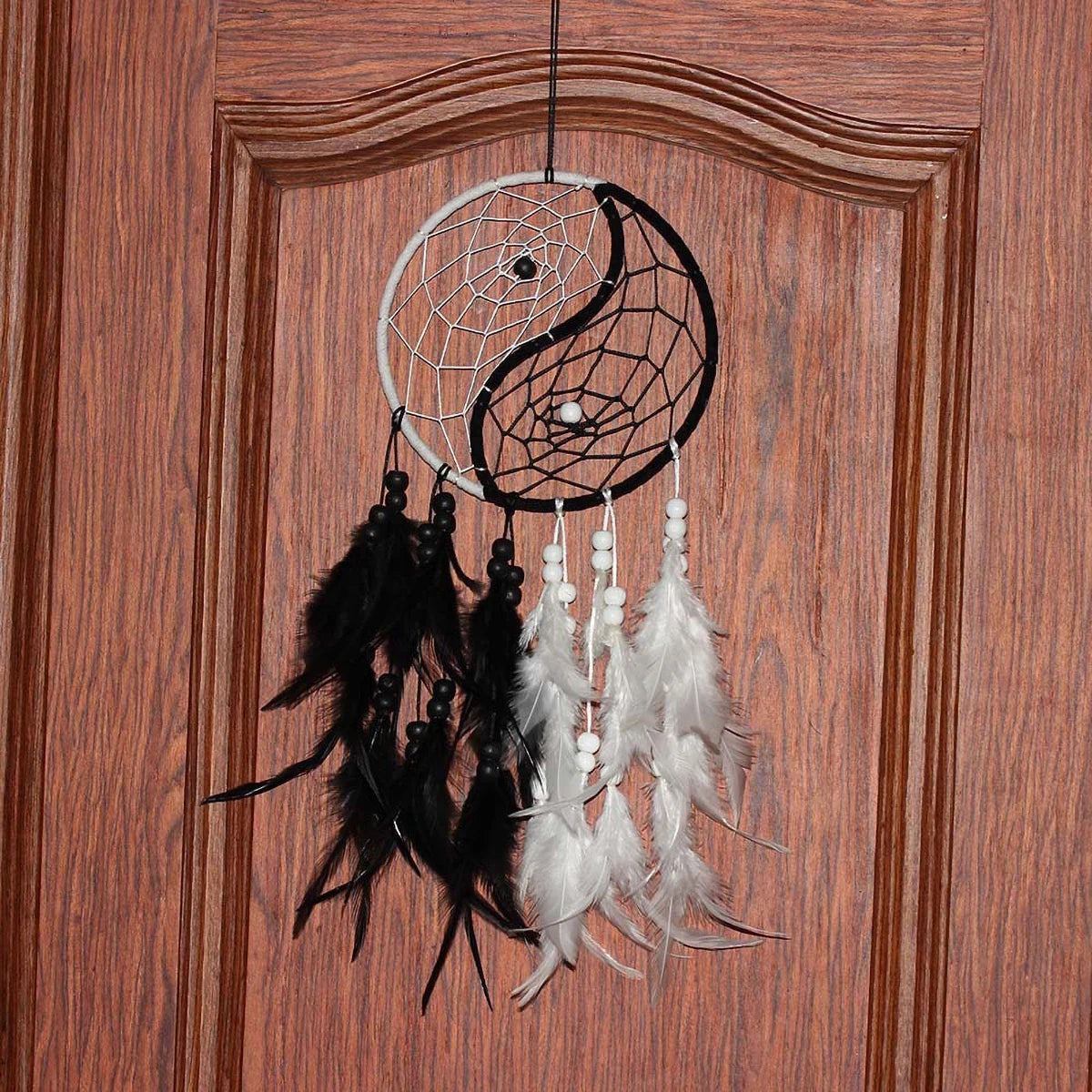 attrape rêves yin yang noir blanc plumes ethnique boho chic corde