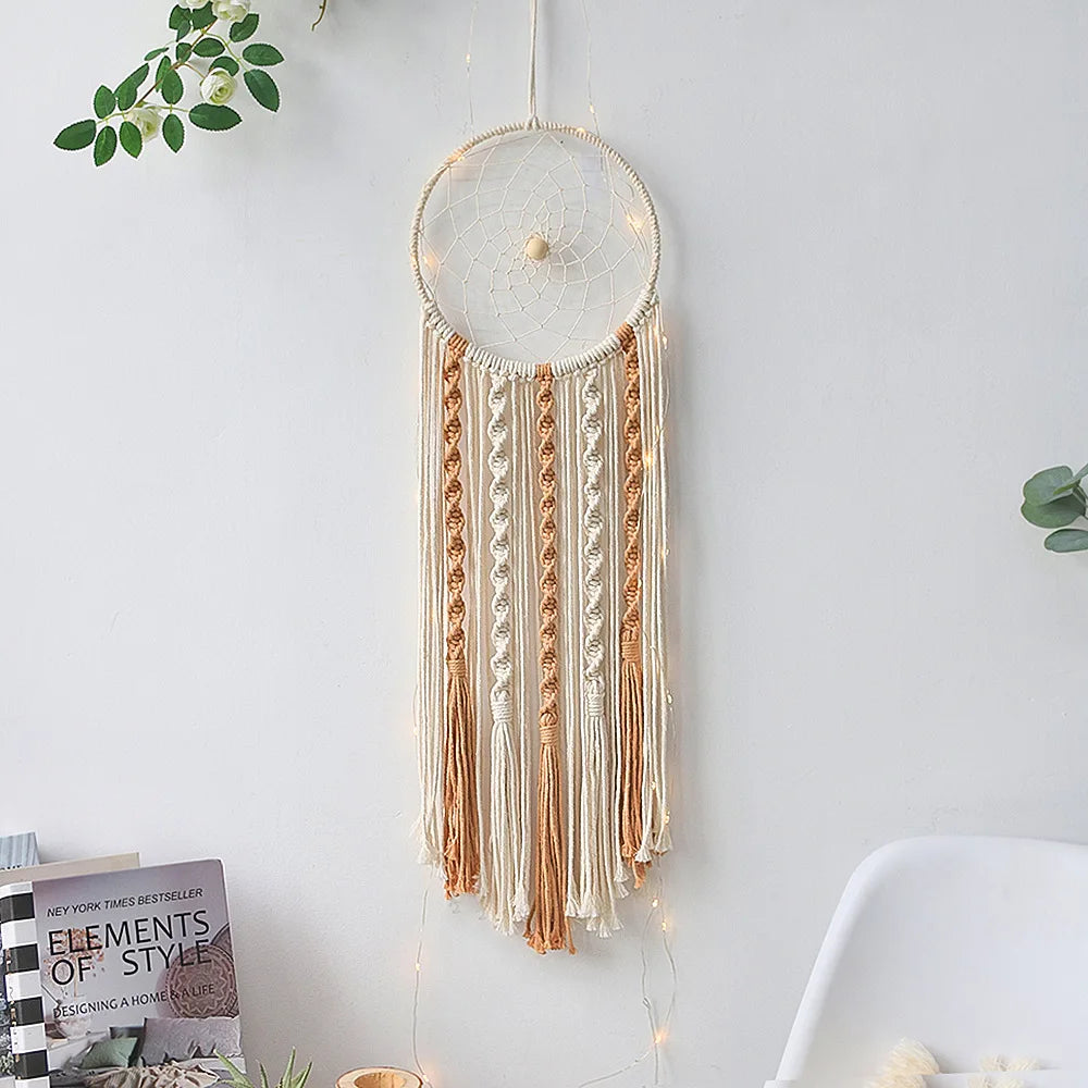 décoration murale attrape rêves bohème crème blanc cassé franges tressage métal argenté ethnique suspension