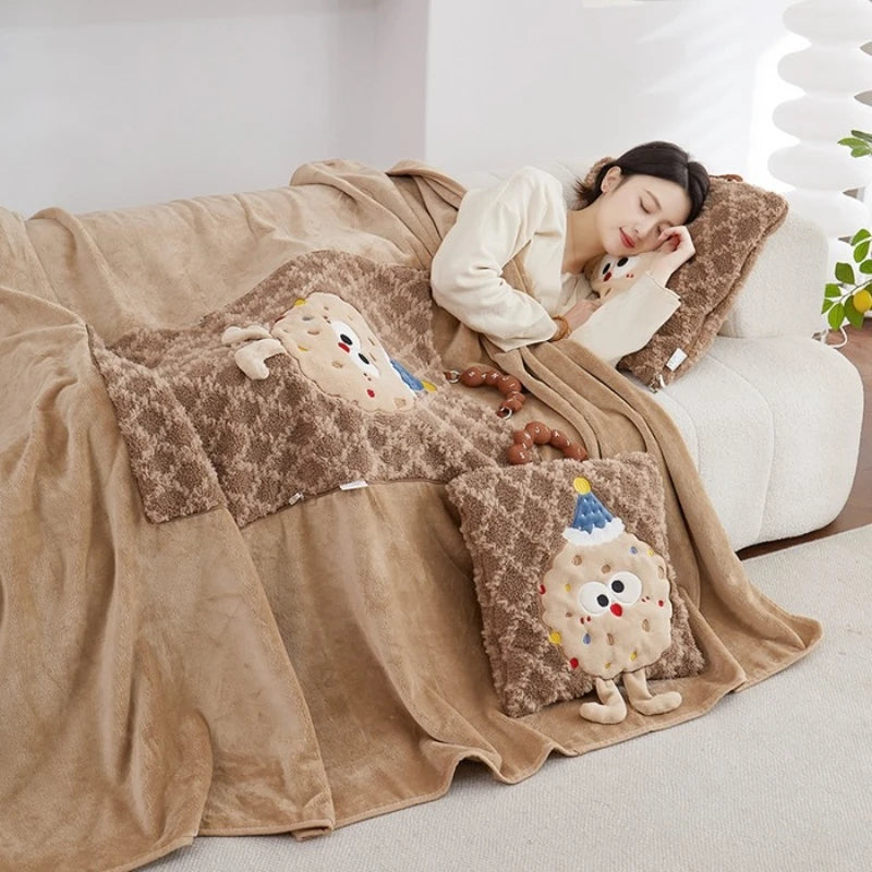 Une femme repose calmement dans une couverture et des oreillers doux et confortables, entourée de peluches.