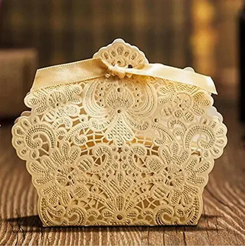 boîtes dragées rouge dentelle vintage élégantes 50 pièces carton opaques anniversaire mariage baptême