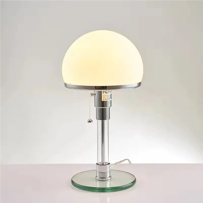 lampe table moderne blanc chrome vert translucide semi transparent interrupteur levier