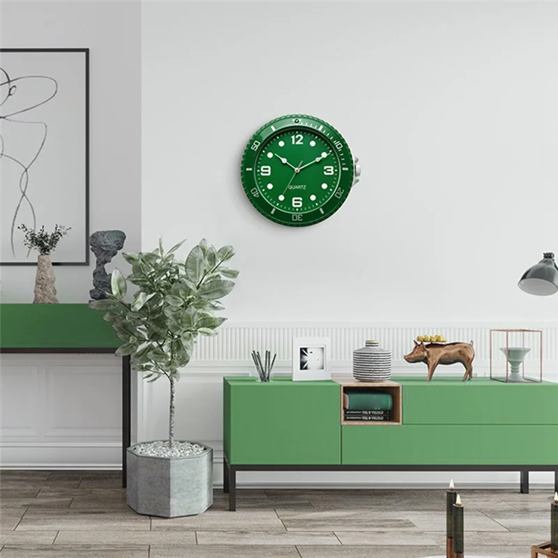 Horloge murale silencieuse à mouvement quartz vue de face