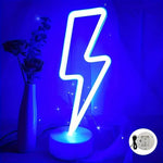 Enseigne néon LED cœur allumée en jaune pour une ambiance chaleureuse