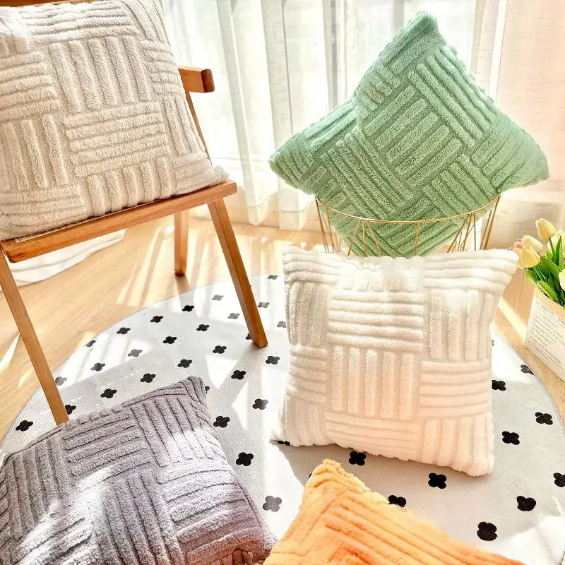 coussins décoratifs modernes texture duveteuse motifs rectangles couleurs vert menthe beige rose blanc gris