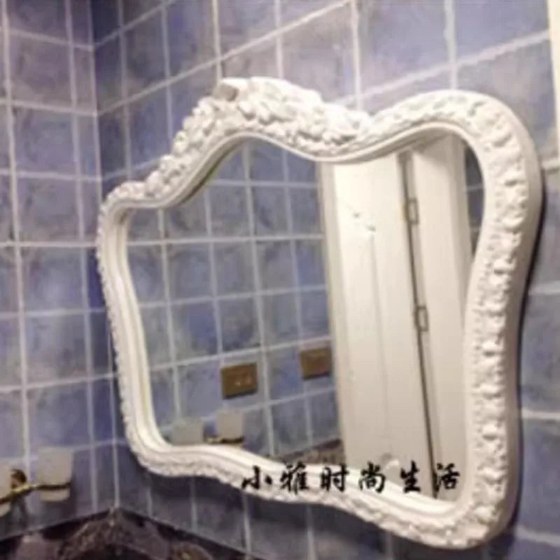 miroir baroque or argent blanc ornements floraux fixation murale décoration maison chambre salon
