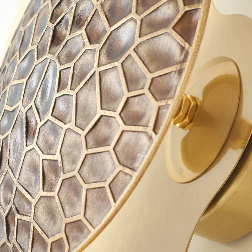 Applique murale demi-lune vue de côté design épuré