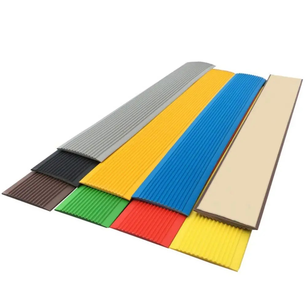 ruban antidérapant adhésif gris vert bleu jaune rouge marron rayures modernes protection escaliers pvc