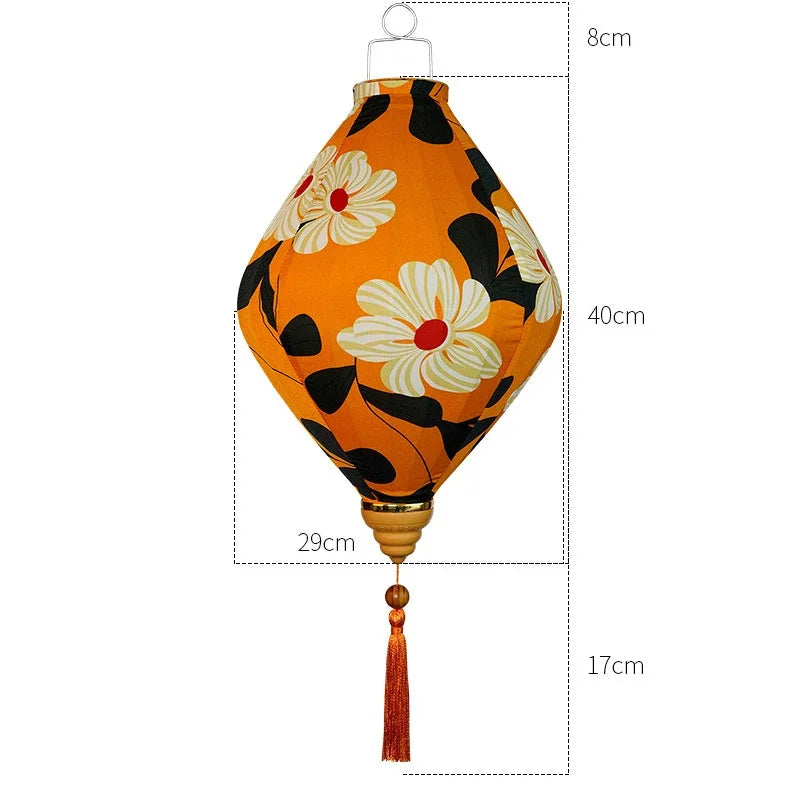 lanterne japonaise traditionnelle rouge fleurs décorative artisanale pompon bois suspendue