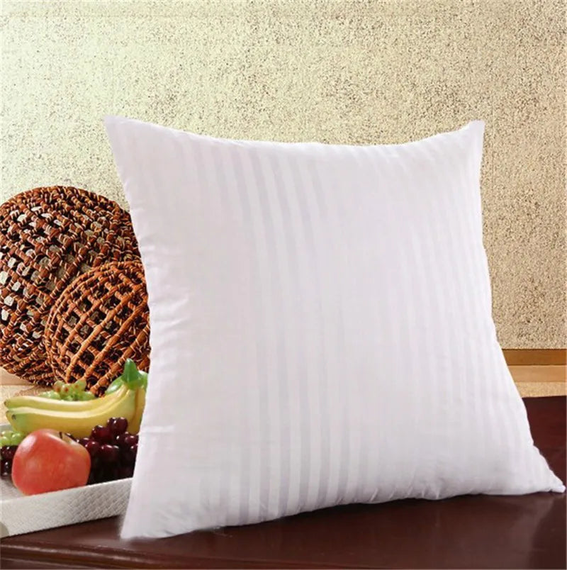 coussins carrés blancs rayures horizontales fibre polyester coton lavable maison adultes
