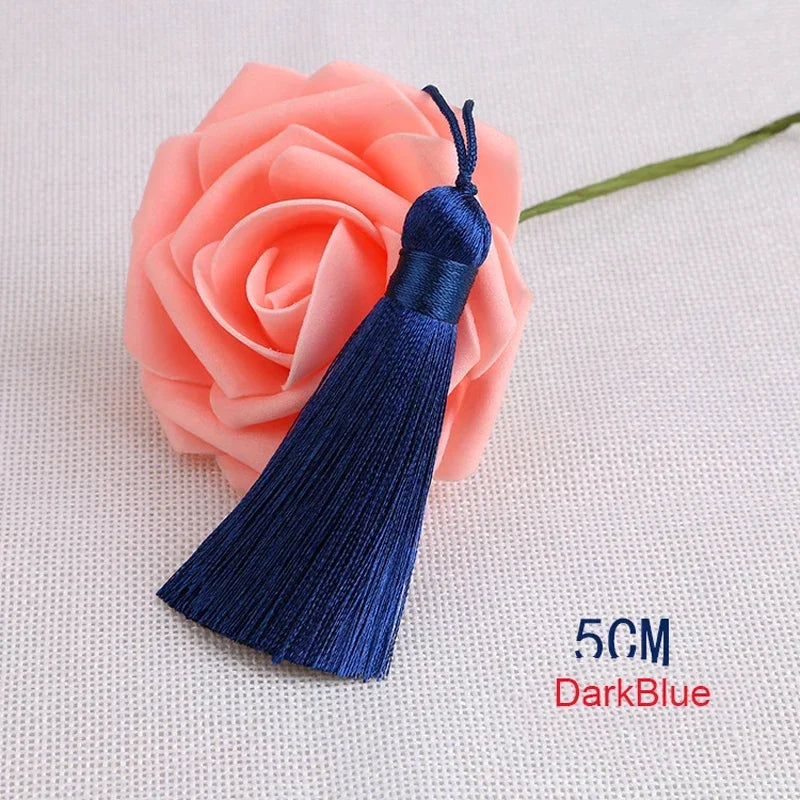pompons polyester couleur variée 5cm longueur 18cm décoration artisanale rideaux couture pièces