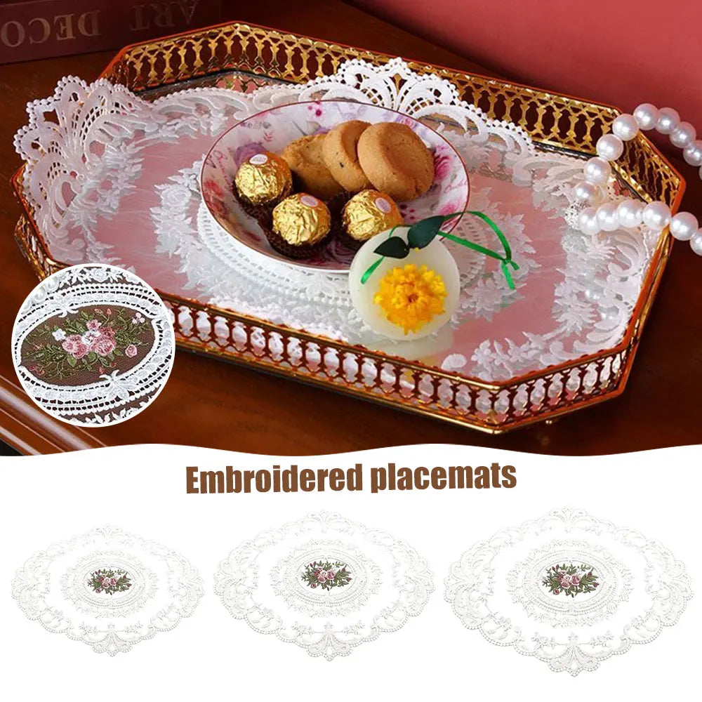 nappes dentelle brodée rose vintage shabby chic semi transparentes motifs floraux blanc beigeclair