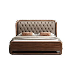 lit double moderne marron clair cuir capitonné bois massif élégant oreillers coussins draps tapis