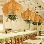 suspension lumineuse rotin tissée main boho rustique naturelle salon cuisine maison d'hôtes