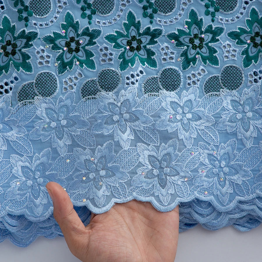 tissu dentelle fleurs vert bleu violet rose beige brodé occasionnelle traditionnelle