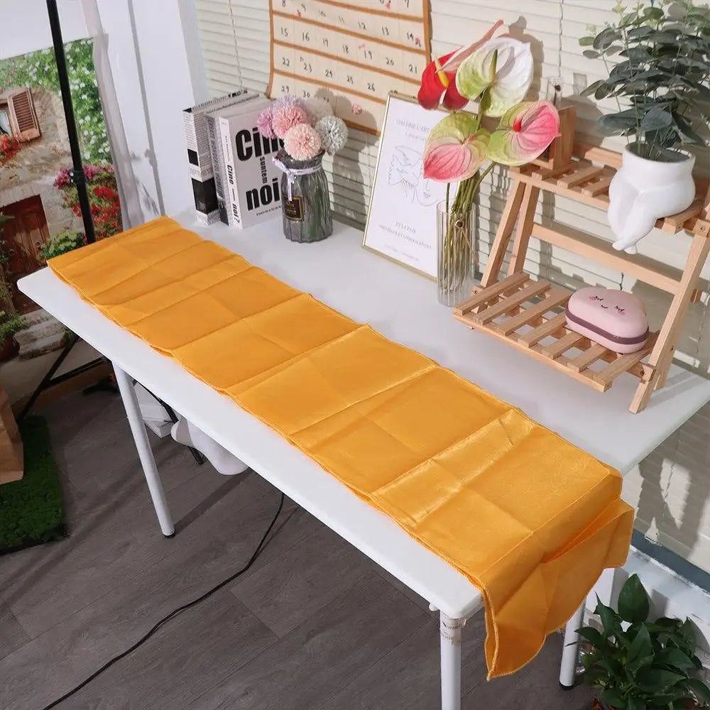 nappe table satin rouge vert foncé jaune rose beige brillante