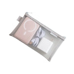 sac main vert maille moderne fermeture eclaire rangement chargeur cable boite données