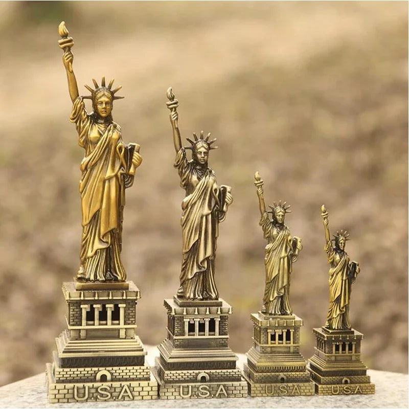 statuette statue liberté résine miniature vert turquois blanc bronze doré base inscription york usa