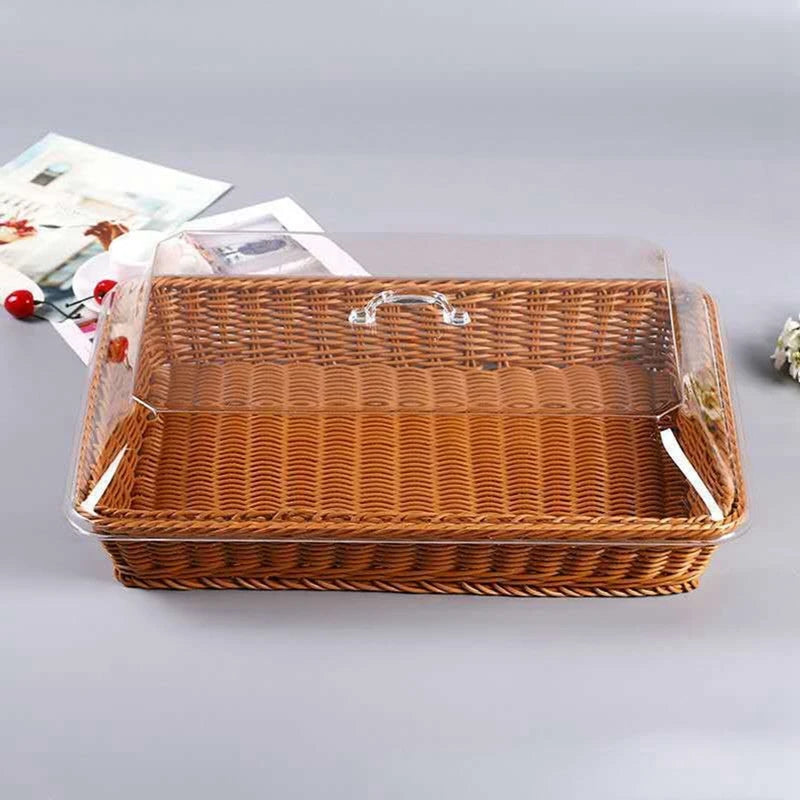 panier marron clair tressé couvercle plastique transparent poignée classique respectueux environnement