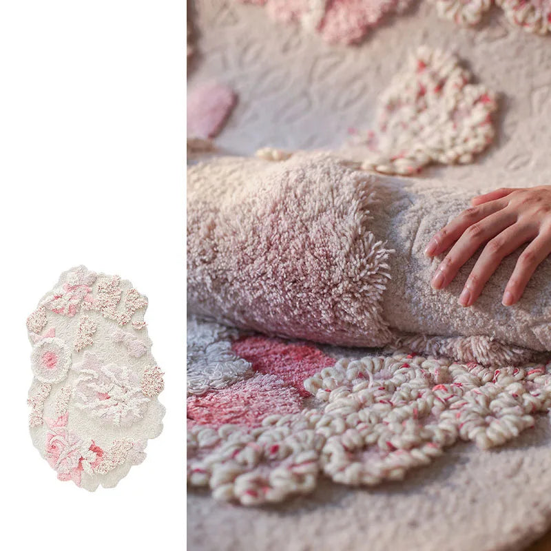 tapis ovale rose motifs floraux texture poilue decoratif maison chambre salon