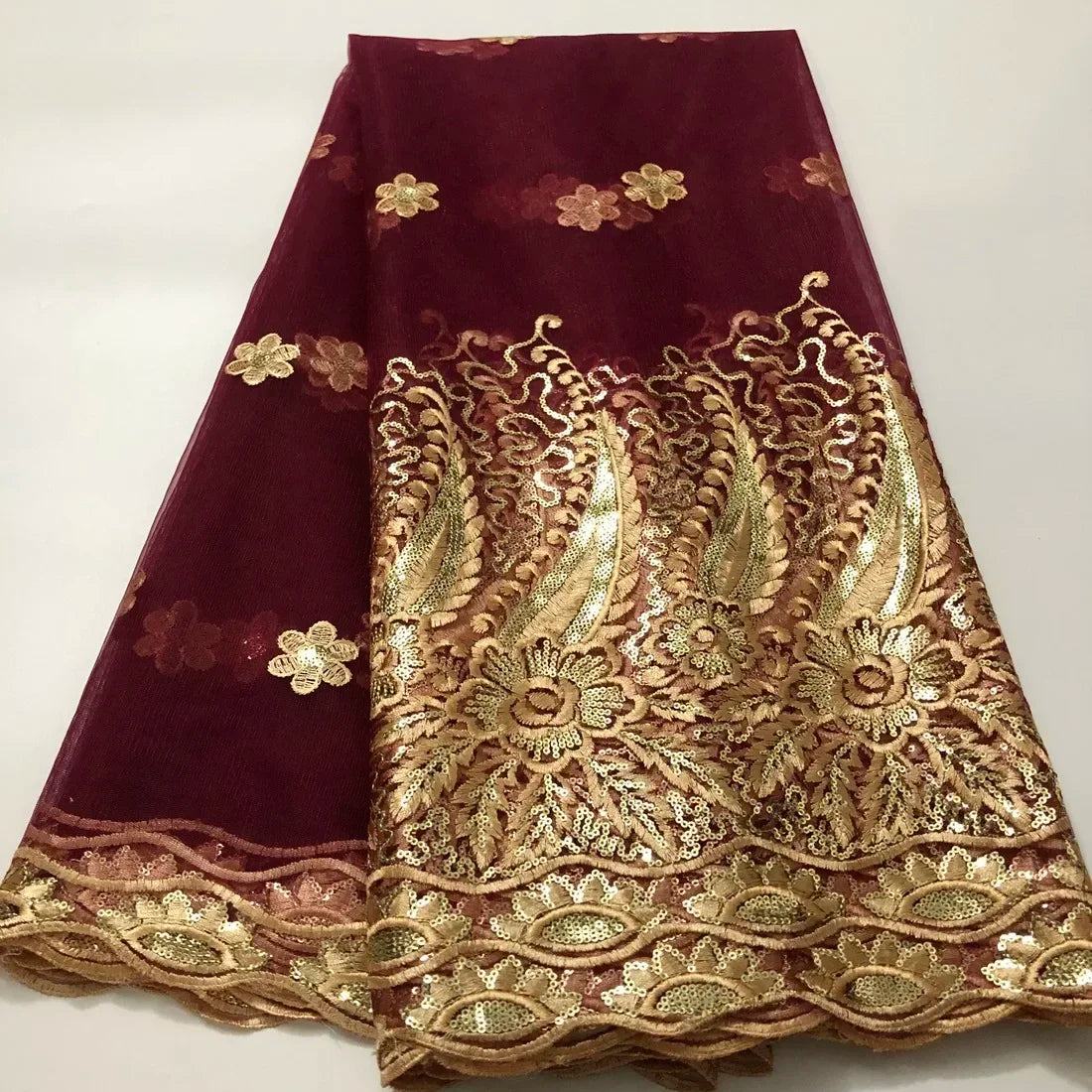 tissu polyester coton dentelle brodée paillettes dorées motifs géométriques fleurs élégant traditionnel translucide 120cm