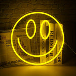 veilleuse led smiley jaune rose deco murale pop art luminaires maison moderne