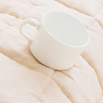 housse canapé gris clair rayures horizontales flanelle salon hiver moderne
