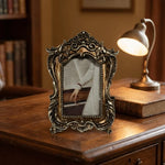 cadre photo vintage baroque or marron décoration florale sculptée aspect vieilliOpaque photo visible support