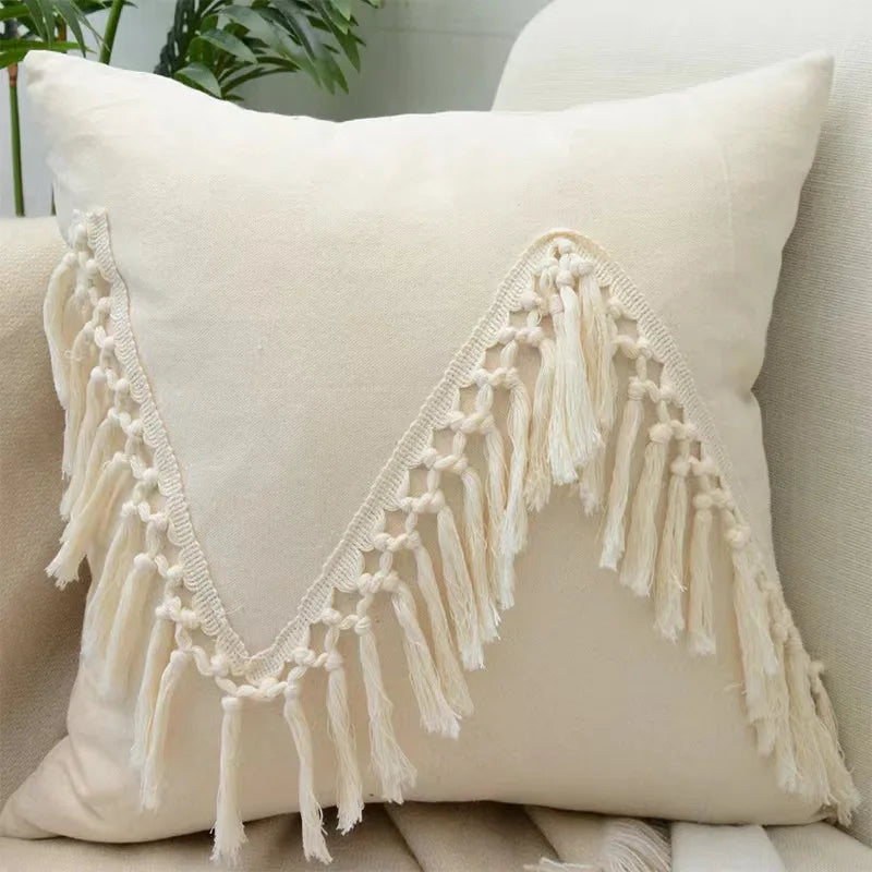 coussins patchwork boho chic beige motifs fleurs pompons opaques décoration salon voiture