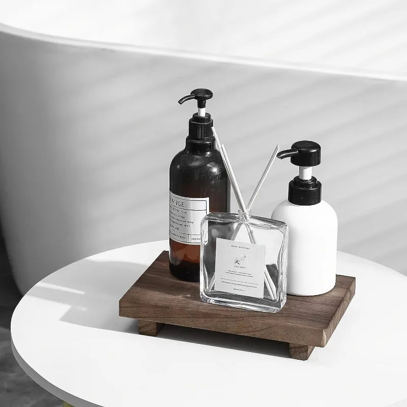 plateau rangement bois marron brosse dents savon distributeur vase fleurs séchées minimaliste comptoir vanity