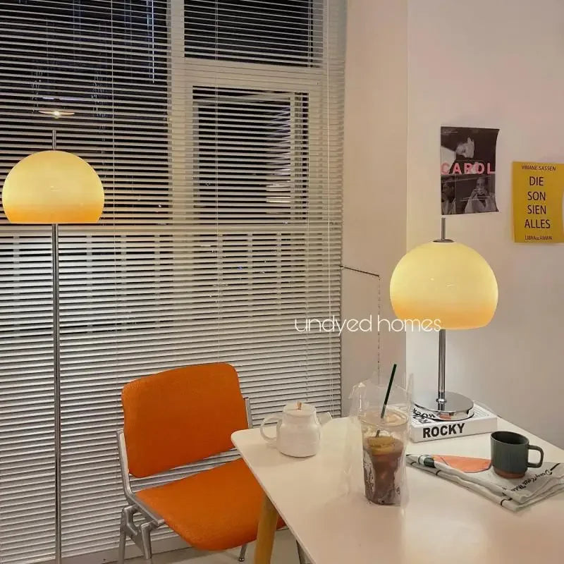 lampe sol moderne orange blanche rouge jaune gris sphérique brillante métal alta qualité