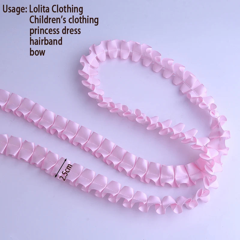 ruban plissé blanc rose bleu clair vert pastel opacité élastique décoration artisanale couture détails
