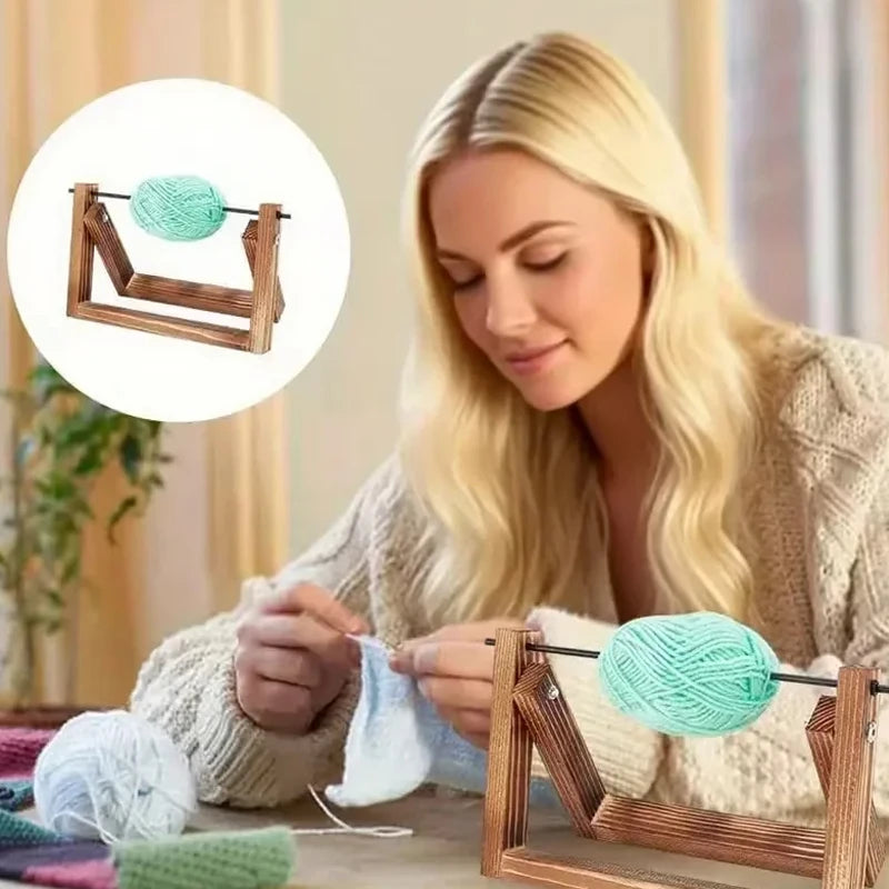 support rangement laine bois rustique multicolore tricot artisanal fixations métalliques aiguilles pelotes étiquettes cadeaux
