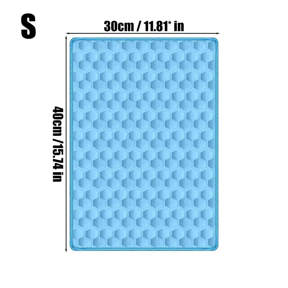 tapis refroidissement bleu hexagones moderne respectueux environnement chiens puppies kennel camping voyage