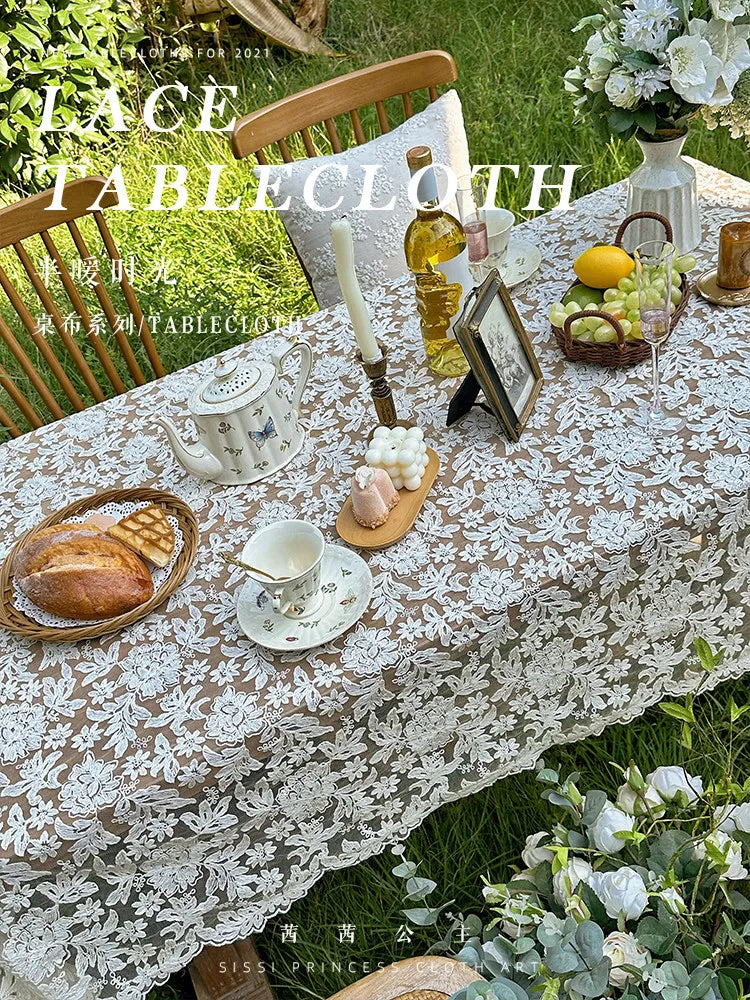 nappe table brodée florale blanche classique extérieur intérieur machine blanc noël pâques