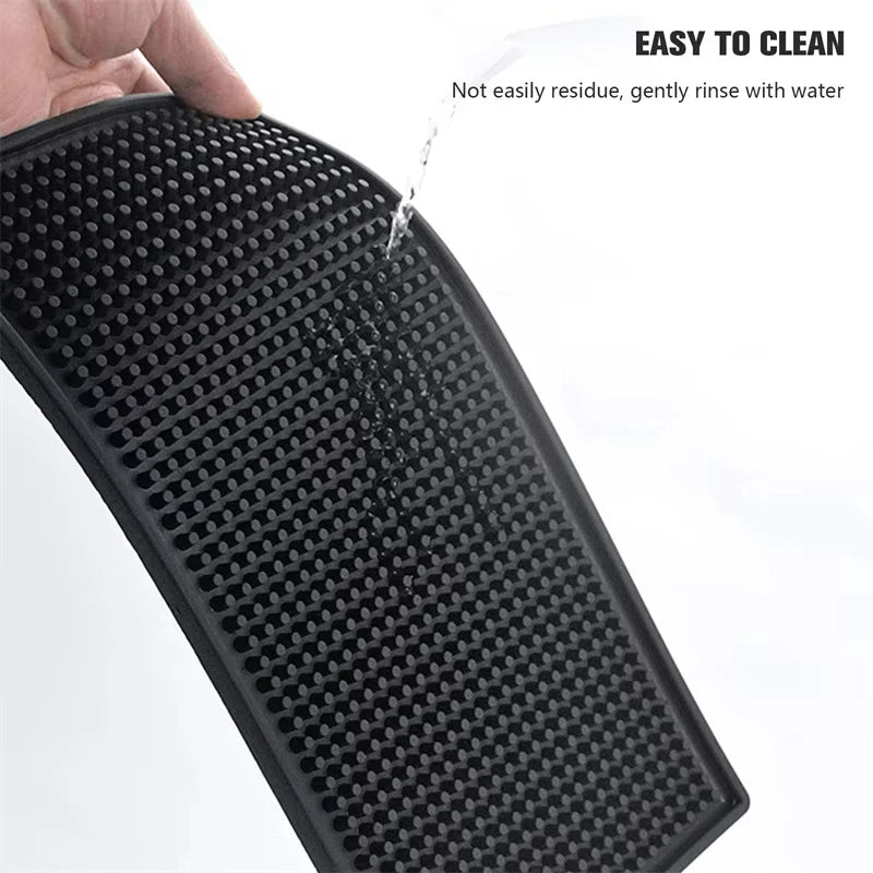tapis barre silicone néoprène moderne perforé noir durable résistant chaleur comptoir maison